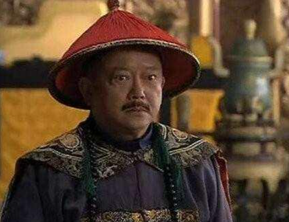 和珅贪墨滔天,何以能久居高位:权力迷局中的多重密码